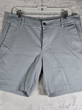 Lululemon Commission Classic-Fit Chino Shorts Mens Size 33 Oxford Sky Blue 7.5"